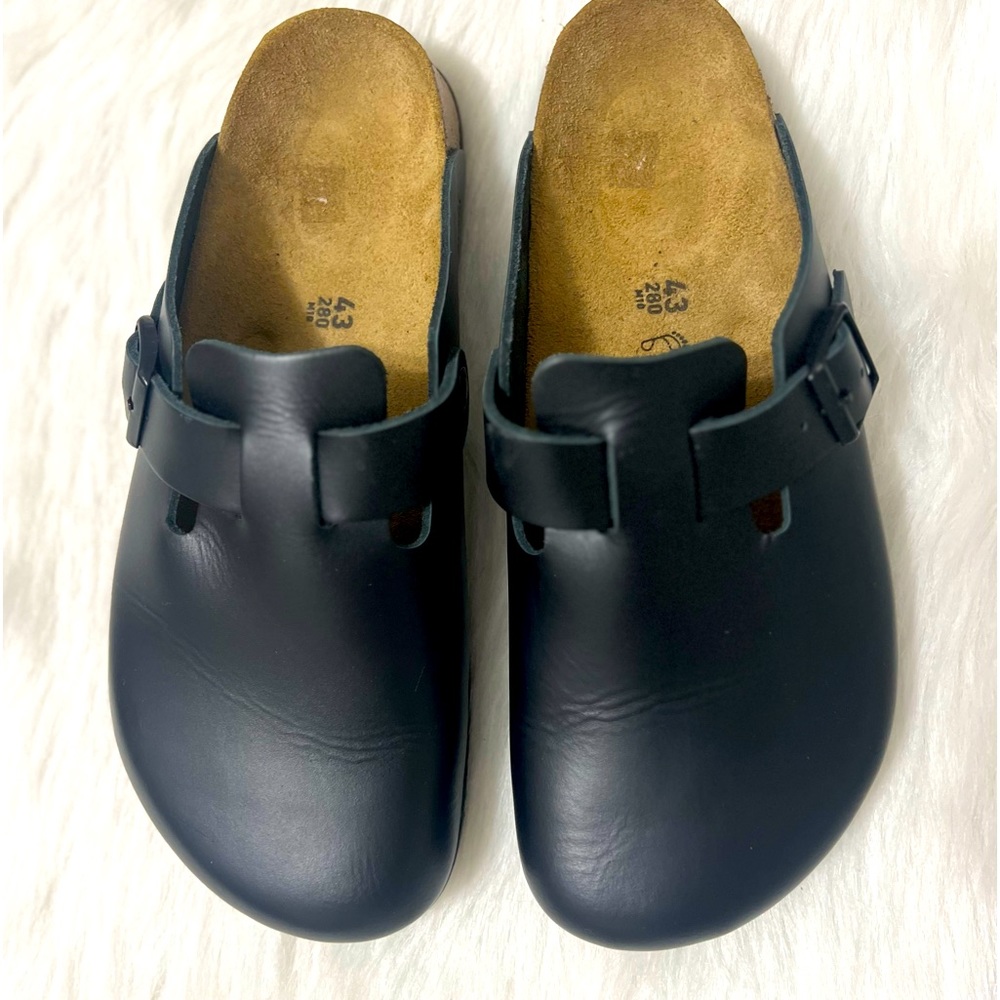 Boston Super Grip
Leather  Size: 43 Men’s -10 Regular Fit 
$155.00